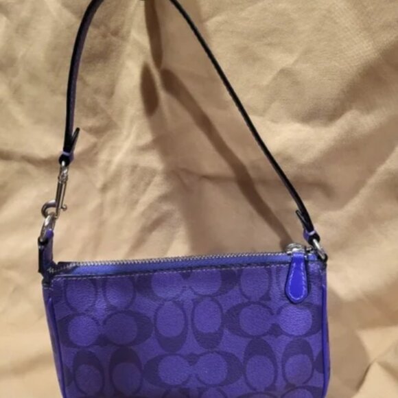 Coach Purple Set - Wristlet Bag & Wallet - Picture 3 of 6